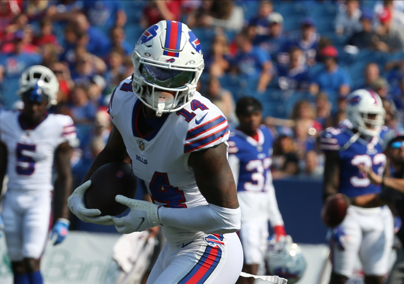 1019072894 McCoy Sports Buffalo Bills training camp